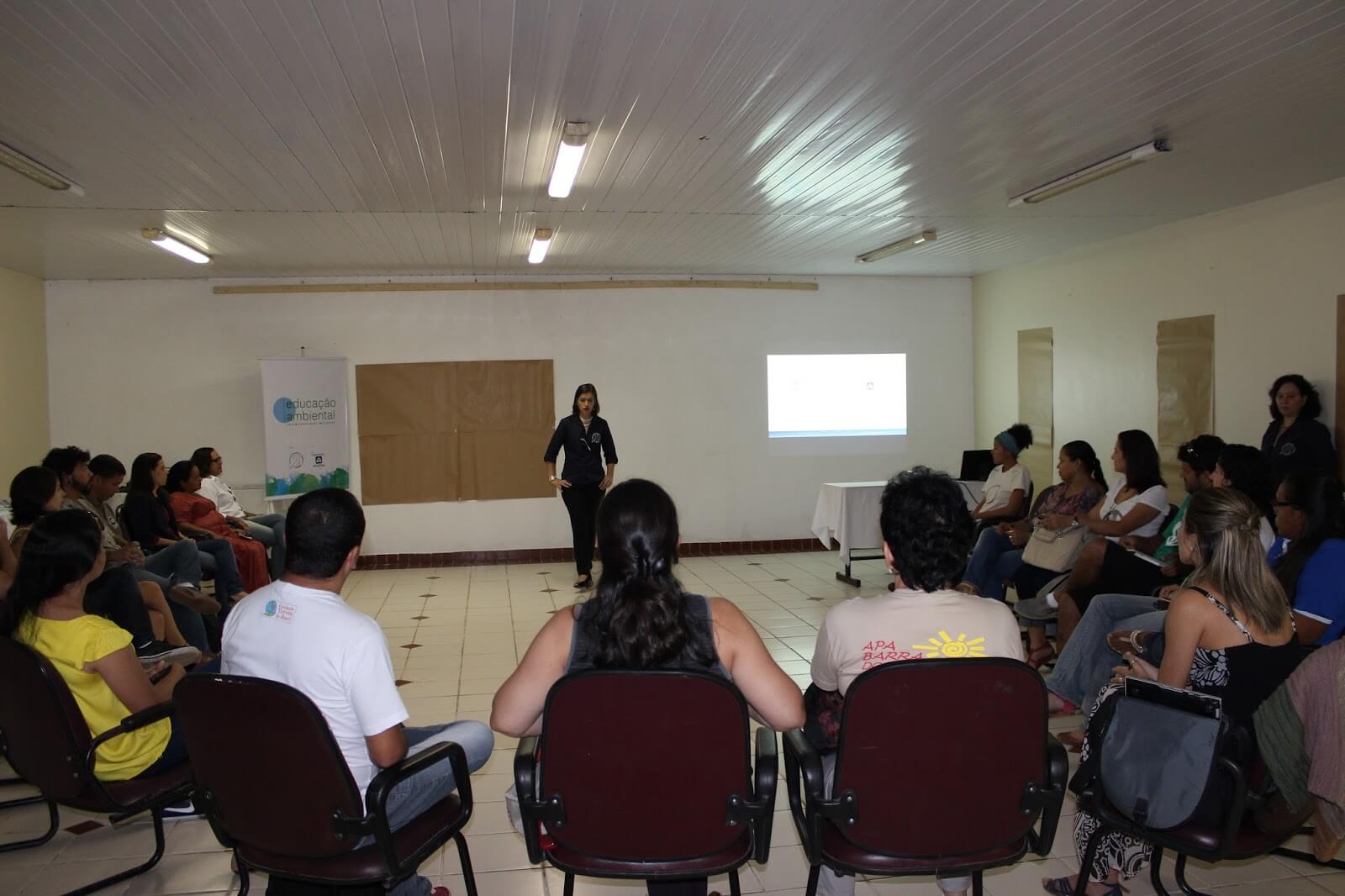 Imagem 2 de Instituições discutem ações de Educação Ambiental em prol da conservação do peixe-boi-marinho e amazônico
